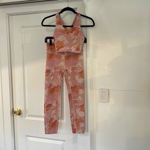 Outdoor Voices Size Small TechSweat Sports Bra & Legging Set